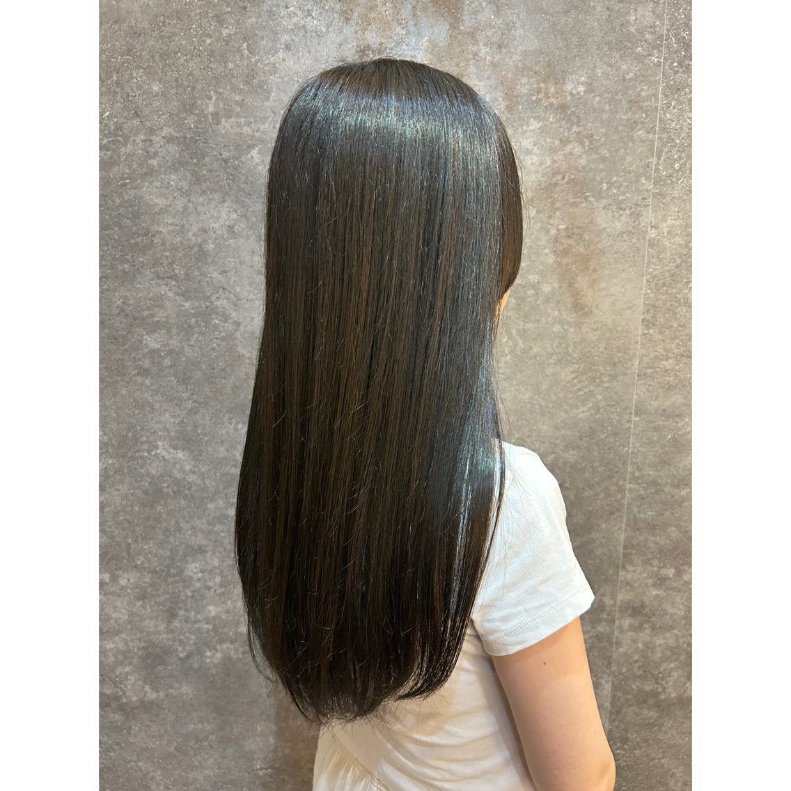 ロング カラー カット 縮毛矯正 トリートメント 三木 夏穂のヘアスタイル