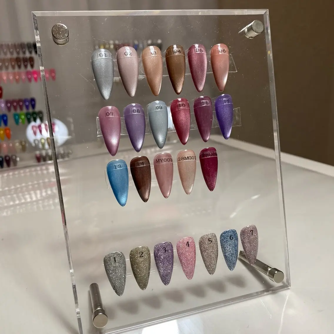 ネイル フラッシュネイル ジェルネイル ラメ(グリッター) マグネットネイル Nail mimi．のネイルデザイン