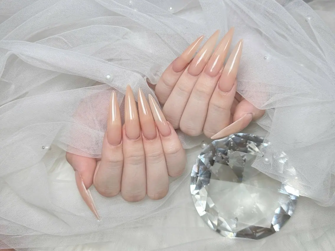 ネイル 長さ出し ジェルネイル 韓国ネイル マグネットネイル 持ち込み ハンドネイル SHE NAILのネイルデザイン