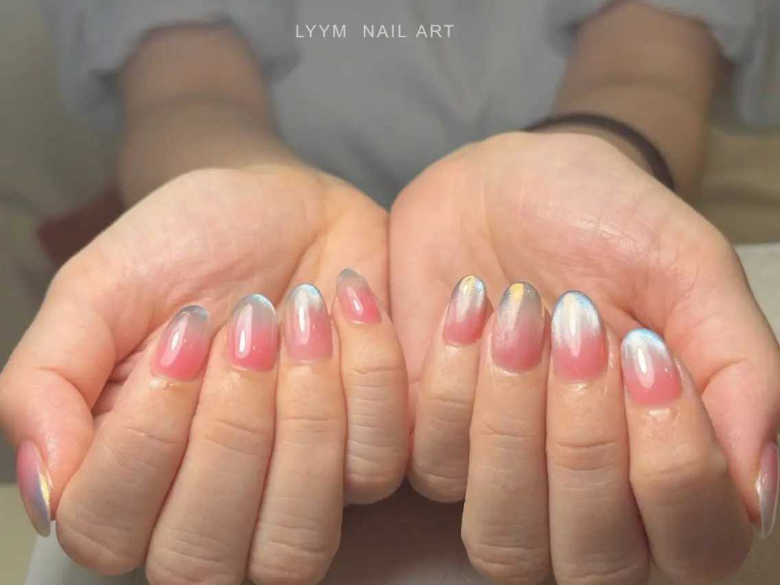 ネイル オーロラネイル ブルー グラデーション 韓国ネイル ピンク LYYM Salonのネイルデザイン