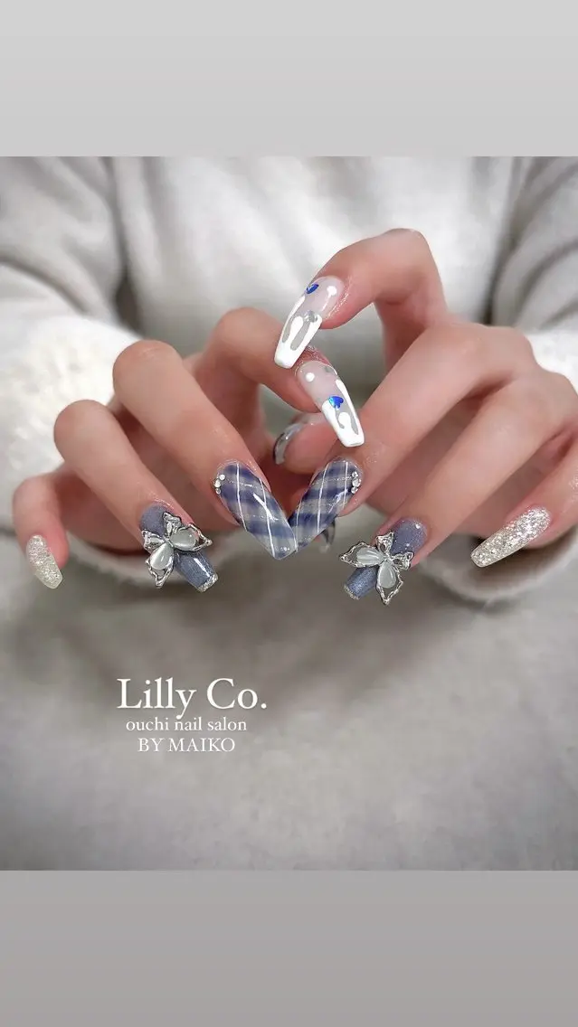 ネイル ブルー Lilly Co.のネイルデザイン