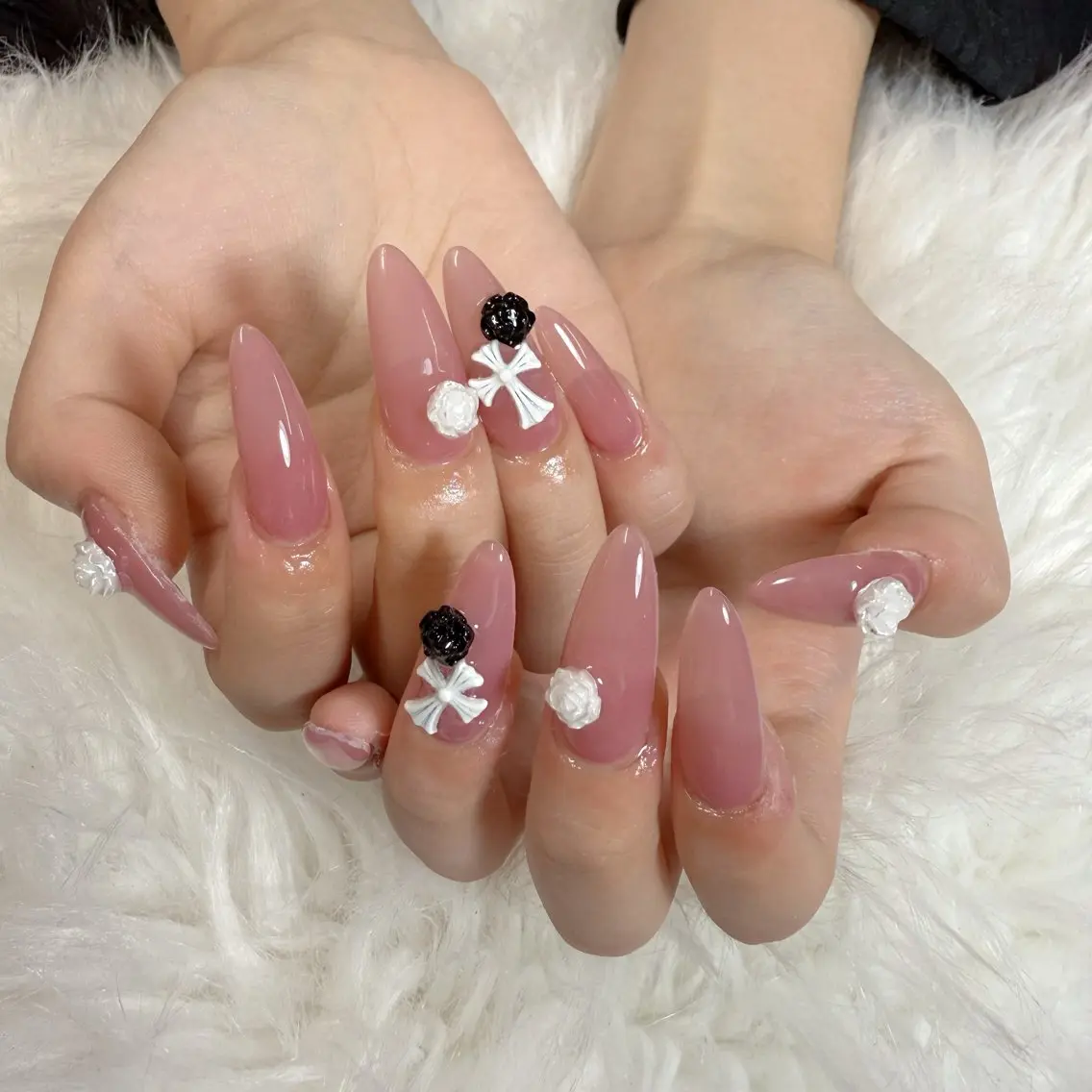 ネイル ハンドネイル 🎀nana🫧 ワンホンネイル🎀のネイルデザイン