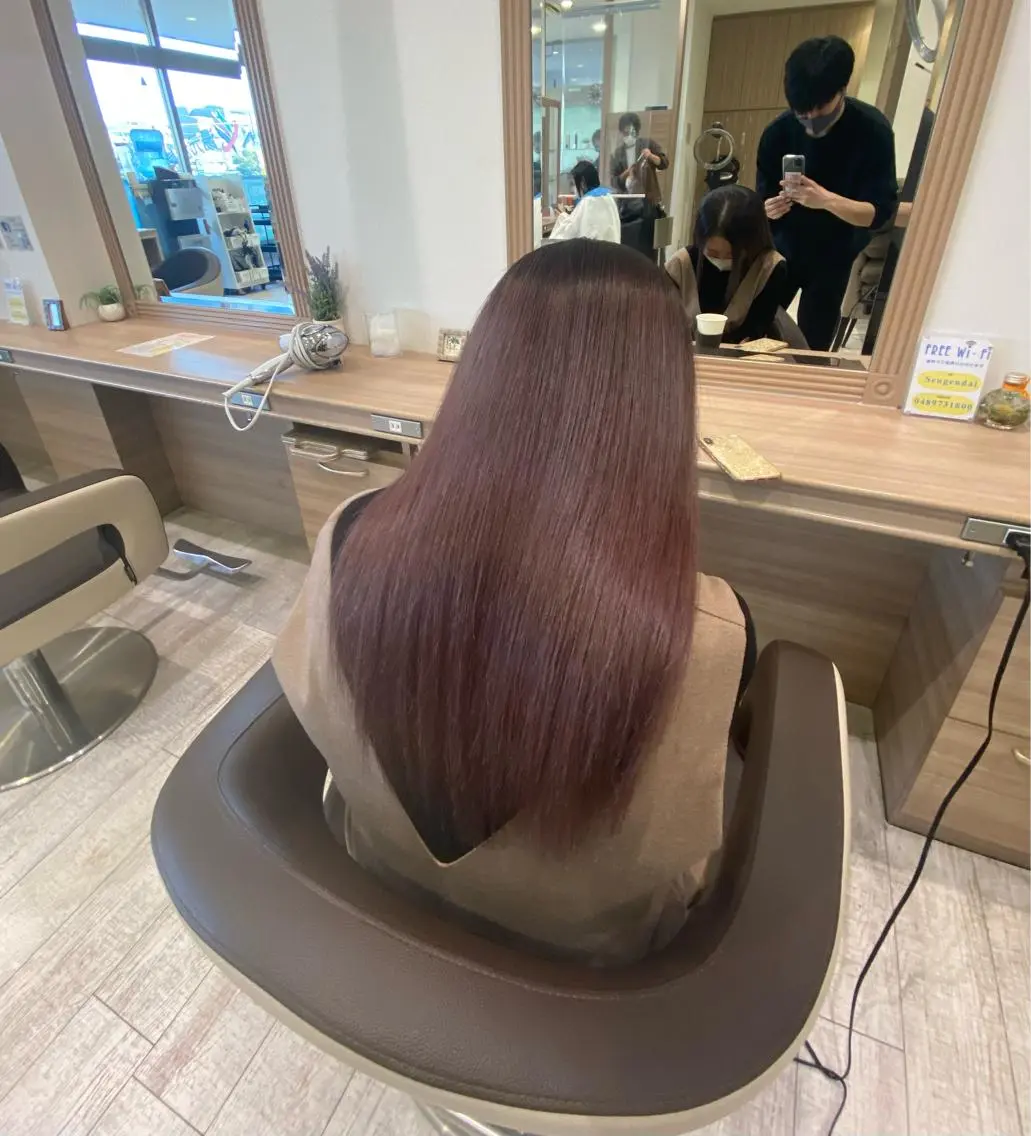 ロング カラー ピンクカラー 髪質改善 西村優作のヘアスタイル