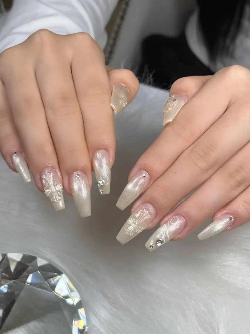 ネイル キラキラネイル 韓国ネイル マグネットネイル 夏ネイル ワンホンネイル ハンドネイル Sully Nail Labのネイルデザイン
