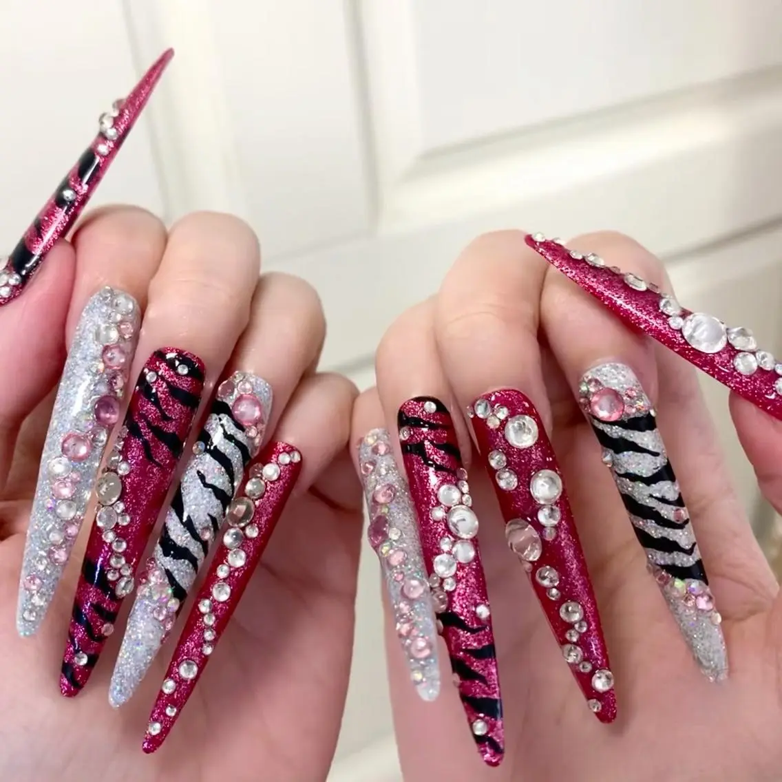 ネイル アートネイル チークネイル ドット フットネイル フレンチネイル ハンドネイル Mika Nailsのネイルデザイン