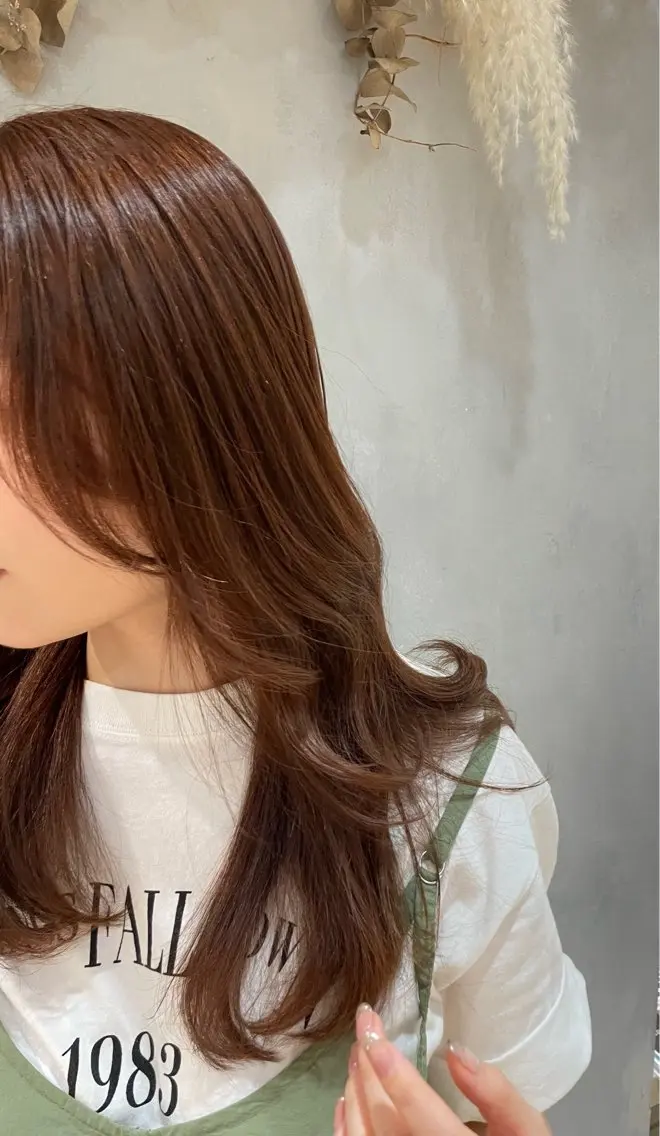 ロング カラー ROCCO アイナ/ レイヤー透明感カラーのヘアスタイル