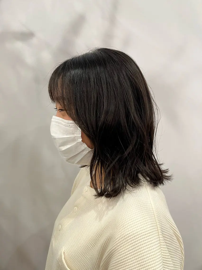 ミディアム 吉田 詩穂のヘアスタイル