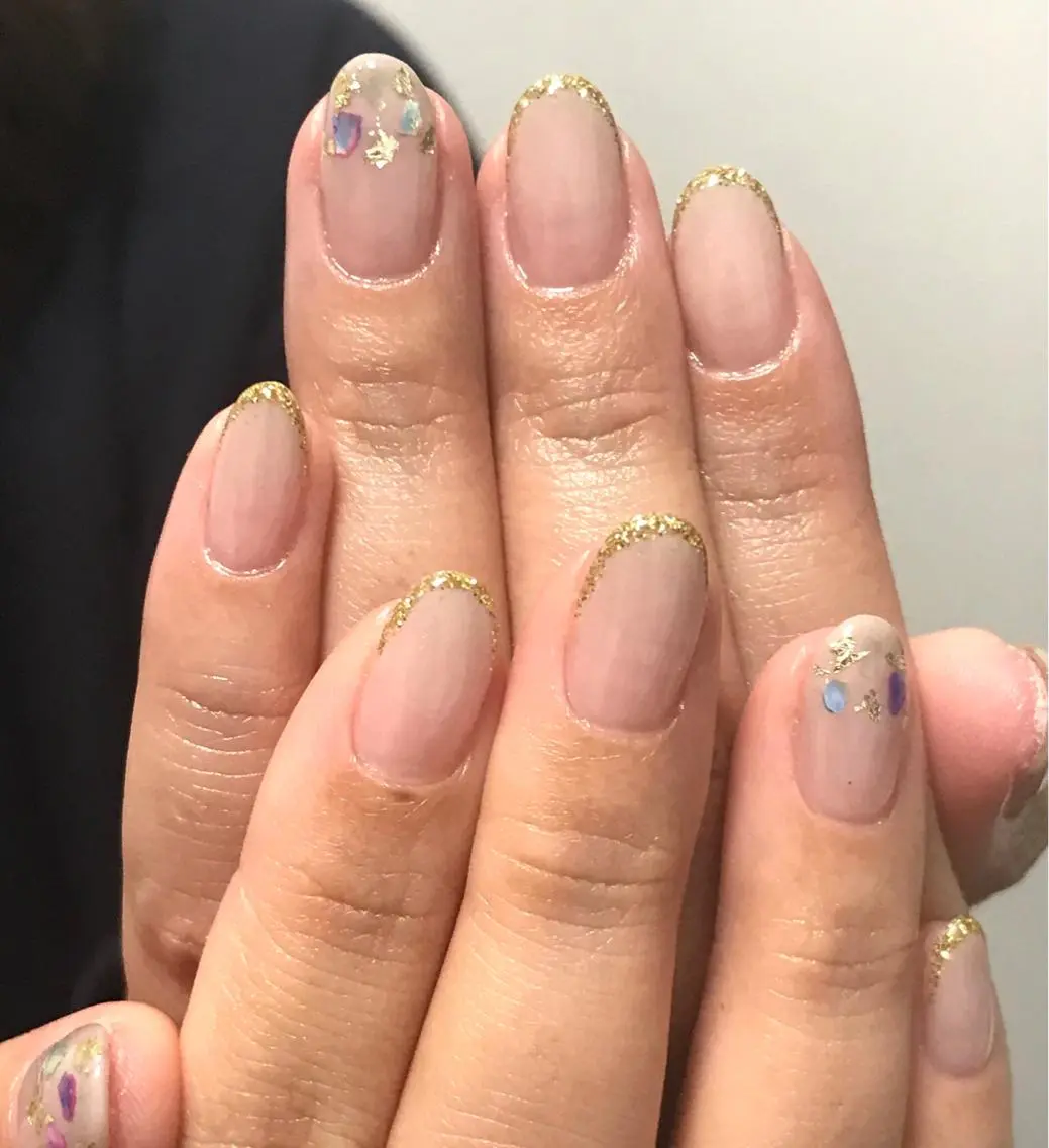ネイル フレンチネイル グラデーション ステラ marikominoのネイルデザイン