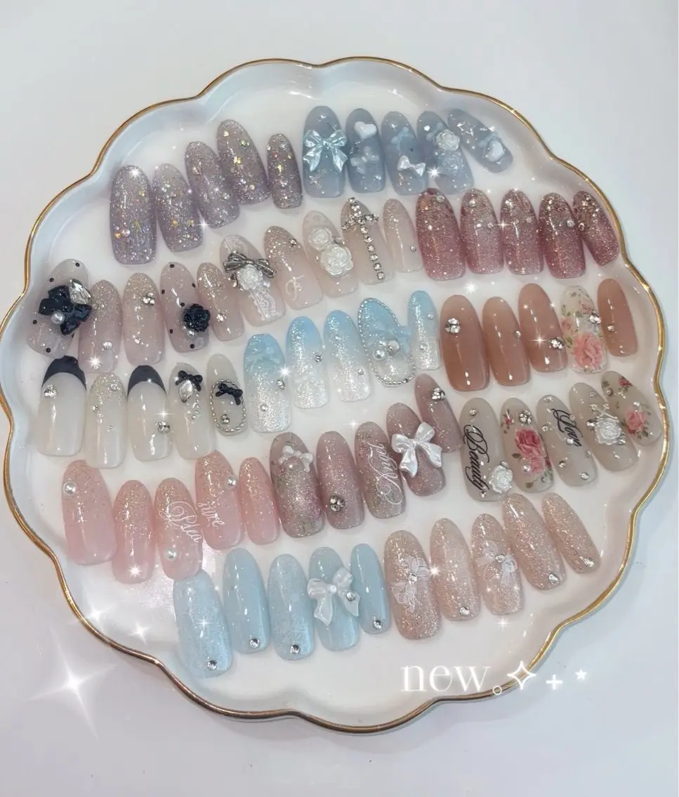 ネイル ハンドネイル ViViA momokaのネイルデザイン
