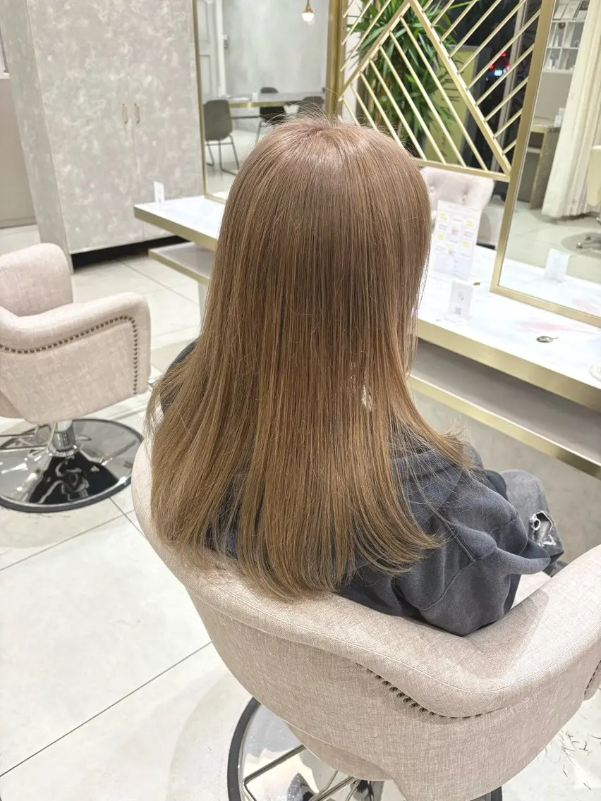 カラー ブリーチ ヘアカラー 小板橋 菜月のヘアスタイル