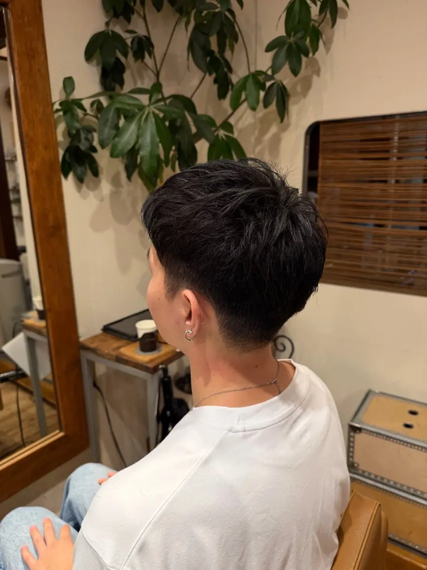 カラー メンズ 黒髪 カット ヘアカラー 【Lattan】 田口未彩のヘアスタイル