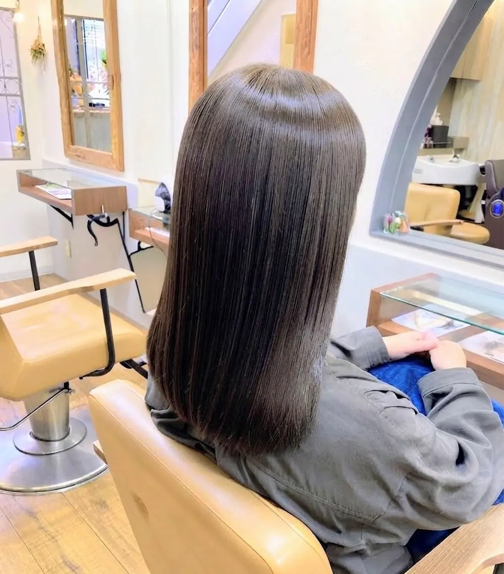 ロング 松下 沙織のヘアスタイル