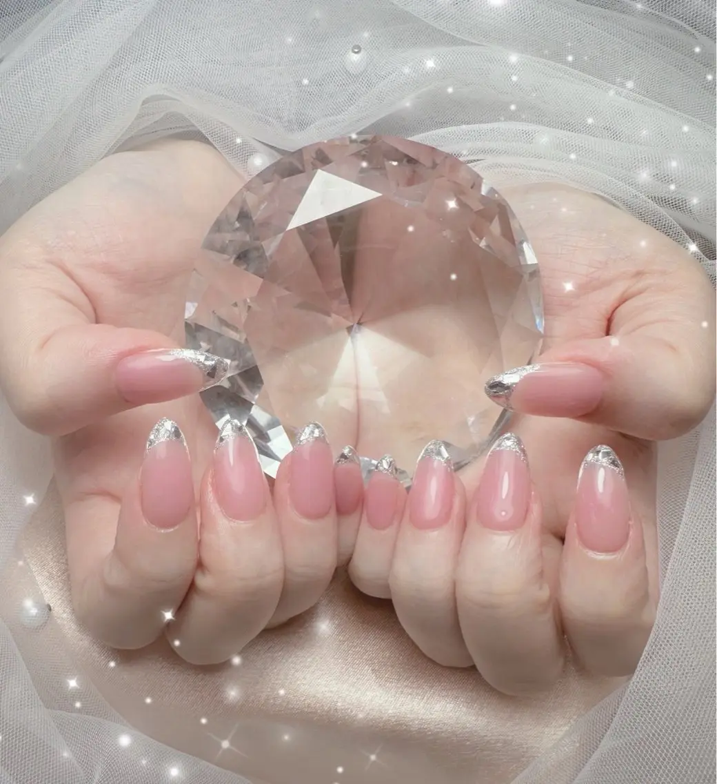 ネイル フレンチネイル ガラスフレンチ ハンドネイル Pawtique Arisaのネイルデザイン