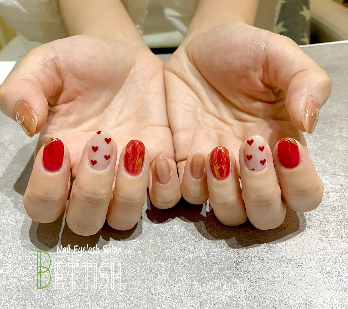 ネイル 赤色 BETTISH. KUMIKO☺︎︎のネイルデザイン