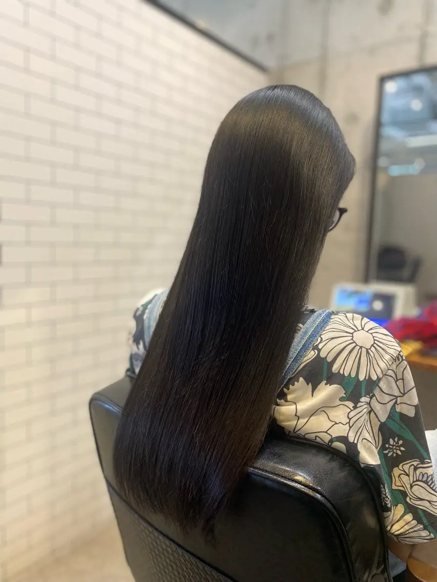 岡 舞唯のヘアスタイル