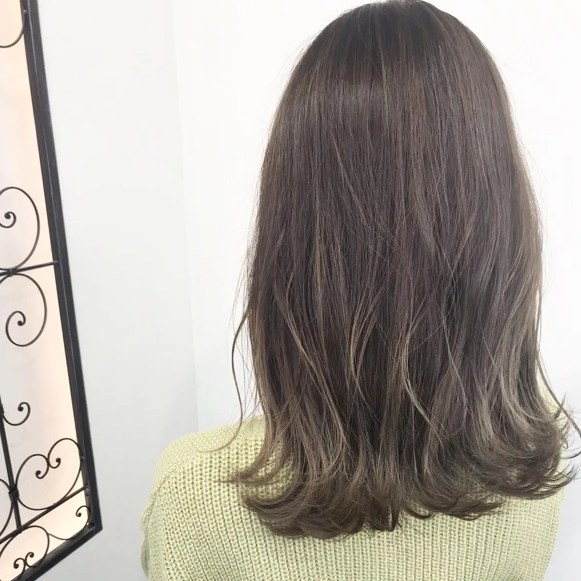 セミロング カラー AVANCE 長尾 尚悟のヘアスタイル