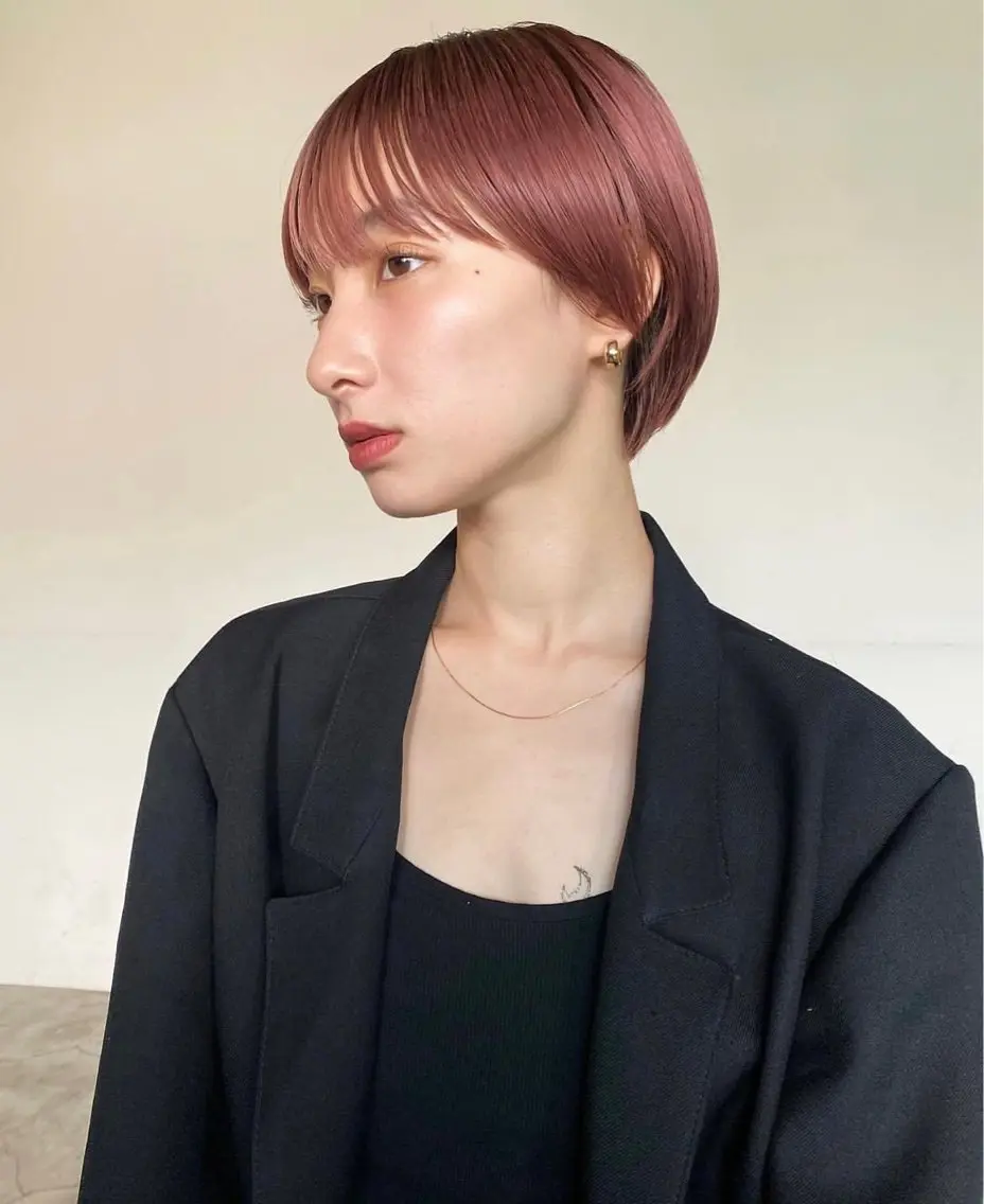 ショート ショートヘア 前嶋 愛友のヘアスタイル