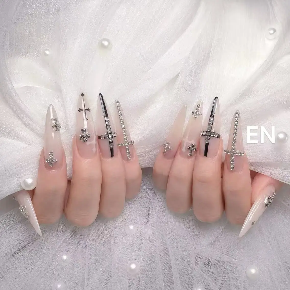 ネイル EN Salon Mioのネイルデザイン