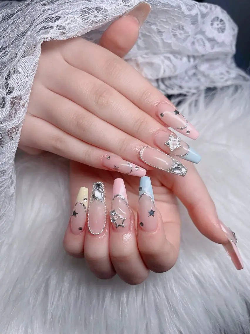 ネイル フレンチネイル ジェルネイル ハロウィン キラキラネイル 韓国ネイル H.baby Nail Salonのネイルデザイン