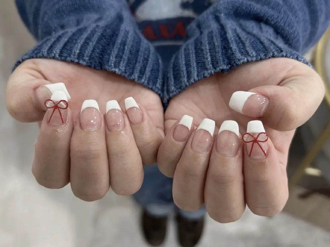 ネイル フレンチネイル ハンドネイル UM Nail Salonのネイルデザイン