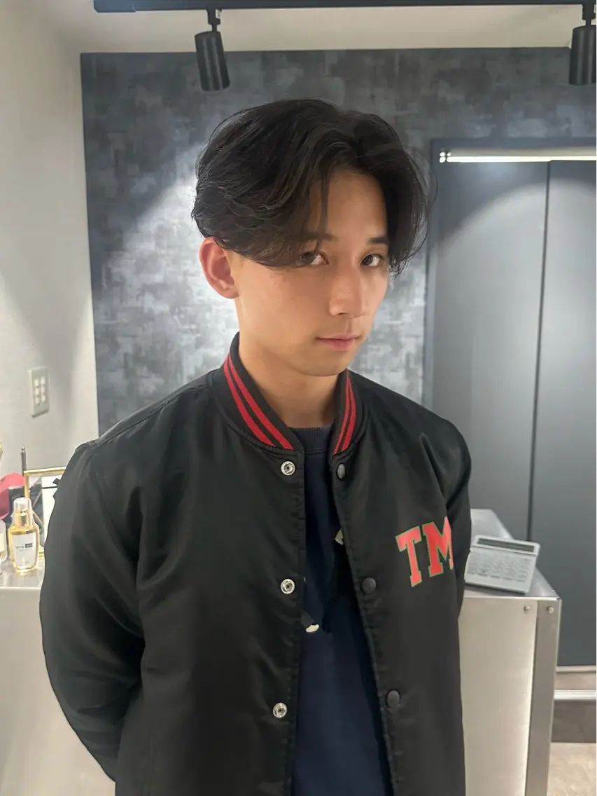 ミディアム パーマ メンズ センターパート カット パーマ 💈原宿指名No.1 センターパート💈のヘアスタイル