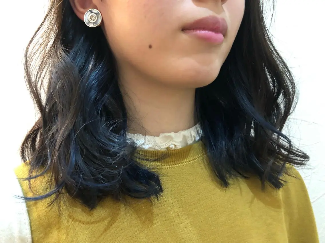 ミディアム カラー ヘアアレンジ インナーカラー IVY villa Suzu.のヘアスタイル