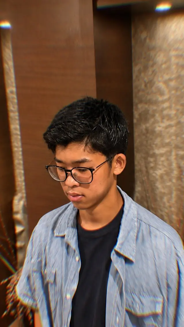 ミディアム メンズ 藤原 航のヘアスタイル