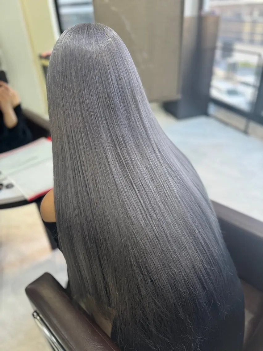 ロング カラー ブリーチ ブロンド ケアブリーチ 透明感カラー ダブルカラー Lima/ハイトー ン/ブリーチ/心斎橋のヘアスタイル