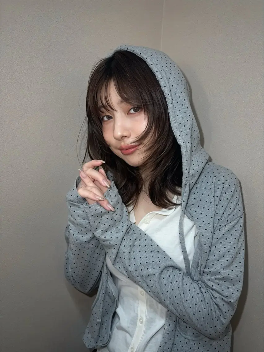 ミディアム カット チャコ|暖色 |ボブ•レイヤーのヘアスタイル