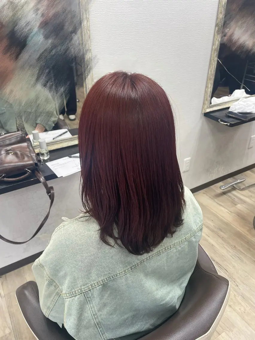 ミディアム カラー コイケ ミミのヘアスタイル