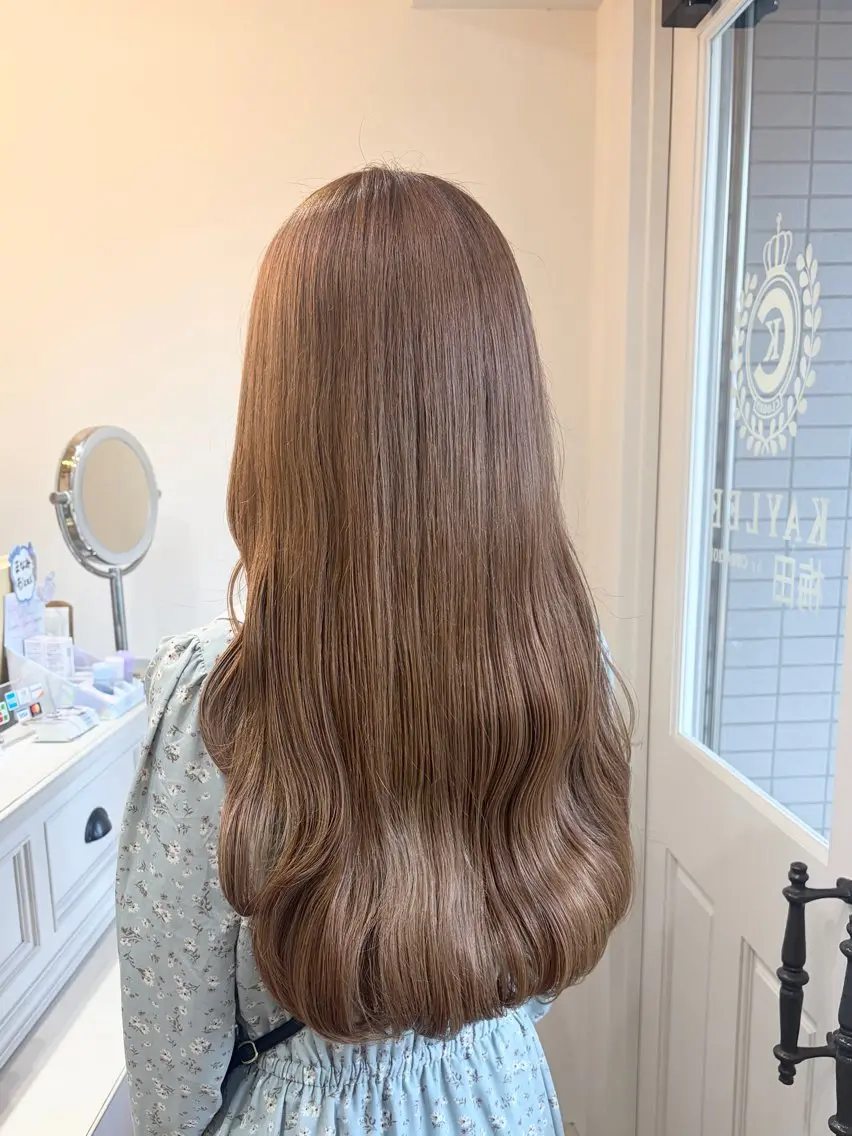 ロング ヘアカラー トリートメント mio♡ベージュ特化 🎀透明感カラーのヘアスタイル