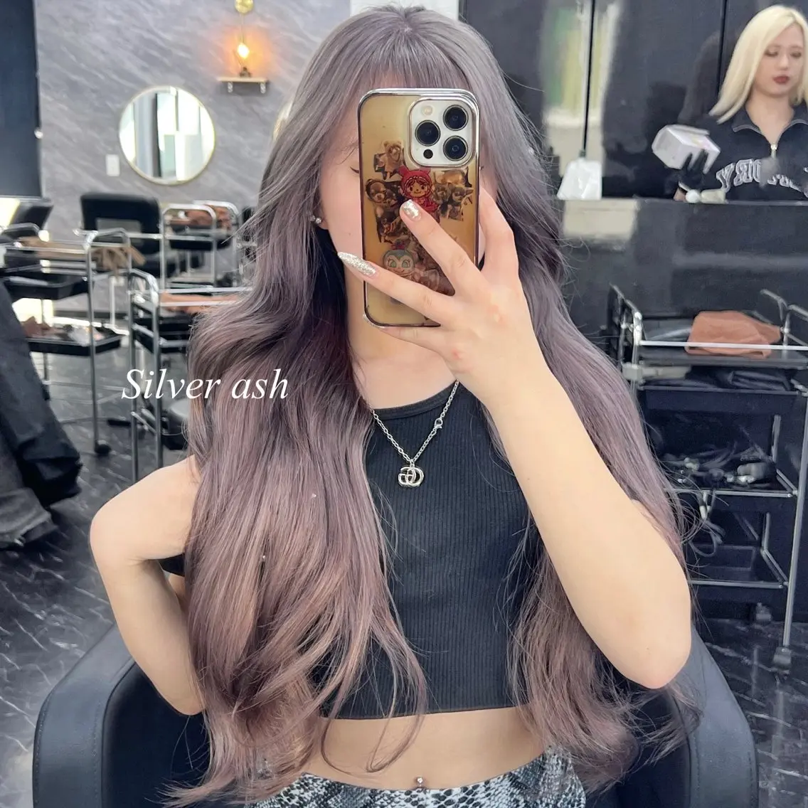 ロング カラー シールエクステ ハイトーンカラー エクステ ヘアカラー トリートメント シールエクステ特化 ハイトーン、NANAのヘアスタイル