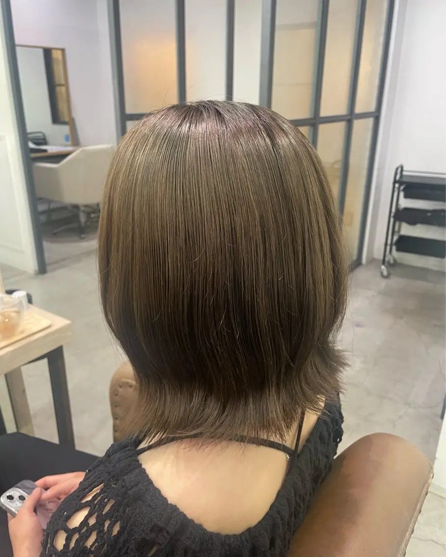 カラー 𝐌𝐢𝐮♥韓国風 艶カラー♥のヘアスタイル