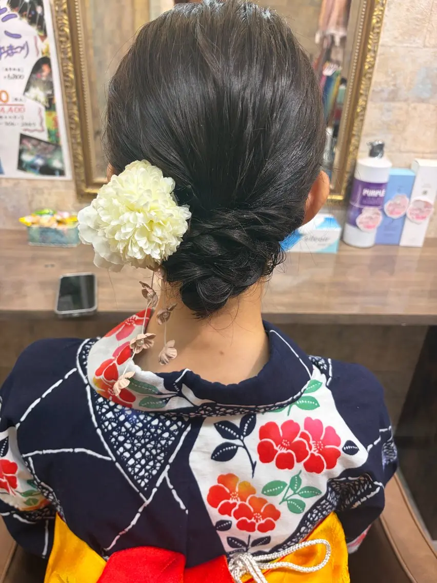 ミディアム 前田 みのりのヘアスタイル
