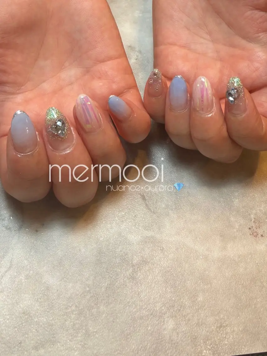 ネイル オーロラネイル ニュアンスネイル ハンドネイル mermooi nailのネイルデザイン