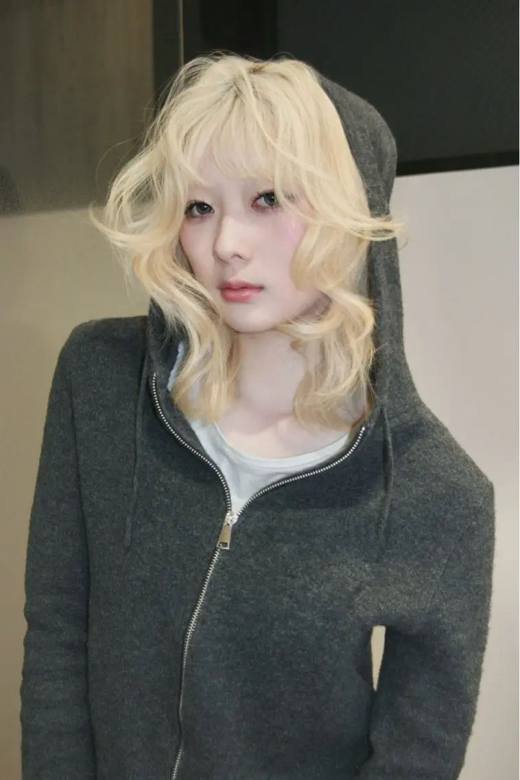 カラー DEAN JECYのヘアスタイル