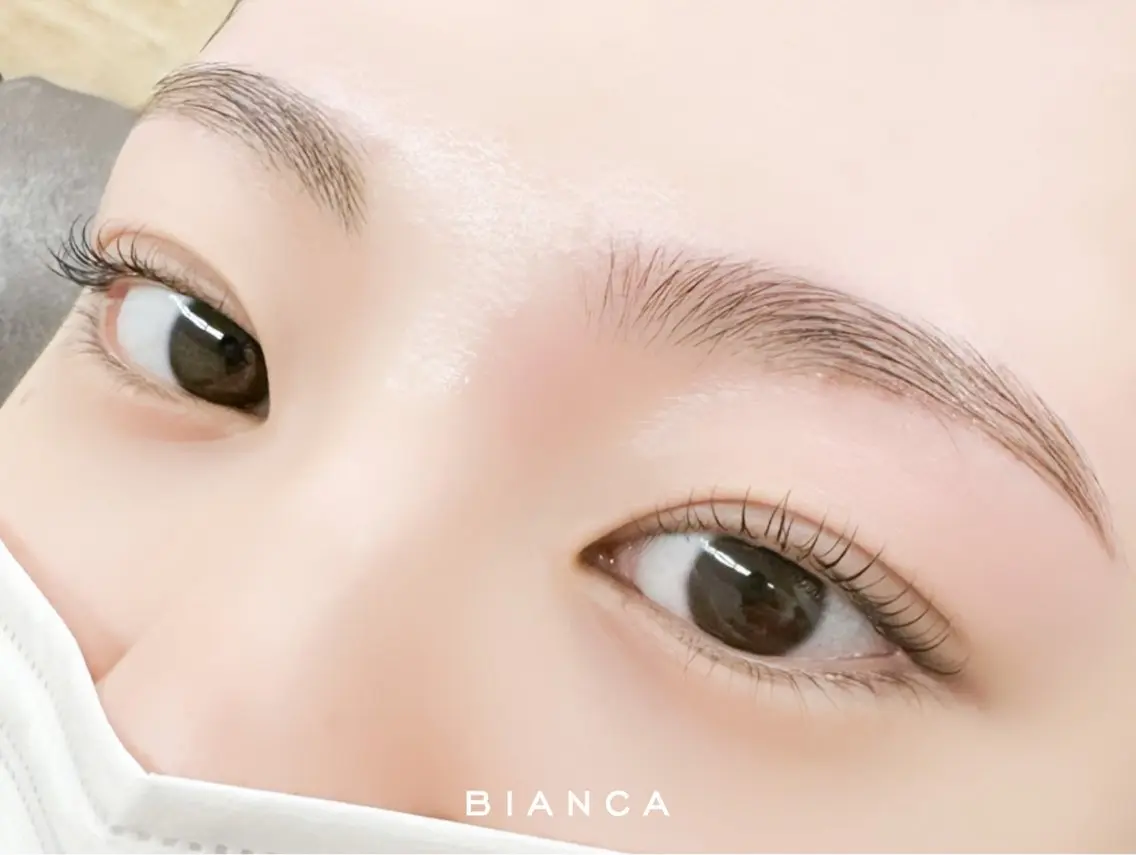 アイブロウ ワックス脱毛 Bianca 赤羽 KUSAKABEのネイルデザイン