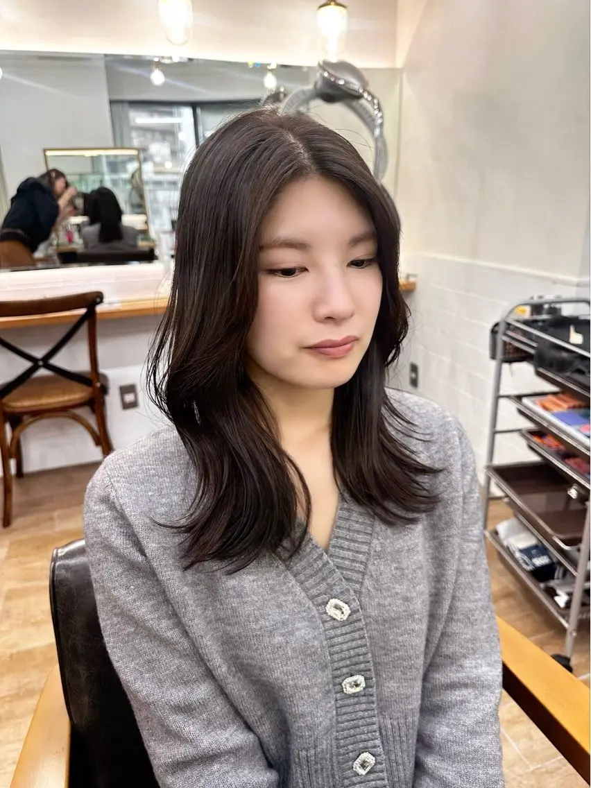 セミロング カラー パーマ ヘアアレンジ メンズ キッズ レイヤーカット/ 巻ける縮毛矯正のヘアスタイル