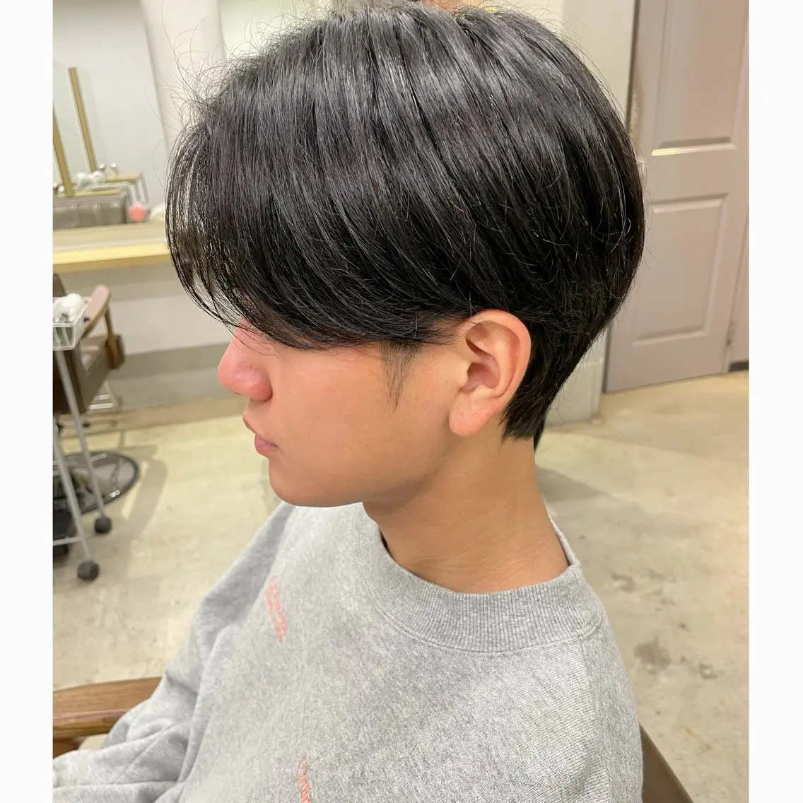 ミディアム メンズ センターパート カット 縮毛矯正 メンズ特化🌿 minamiのヘアスタイル