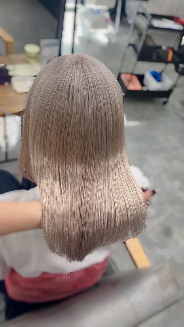 ミディアム カラー カット ヘアカラー トリートメント ヘアセット クルミ🤍推し活 🎀ピンクカラーのヘアスタイル
