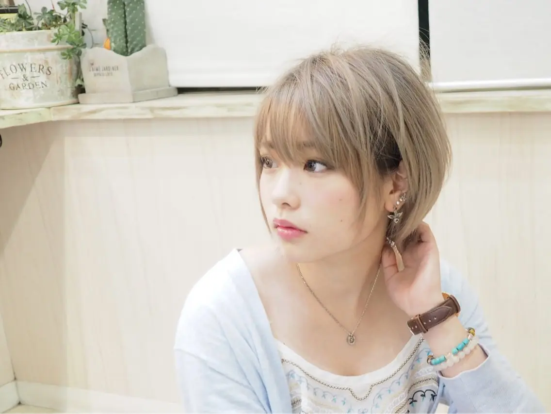 ショート カラー 坂 直樹のヘアスタイル