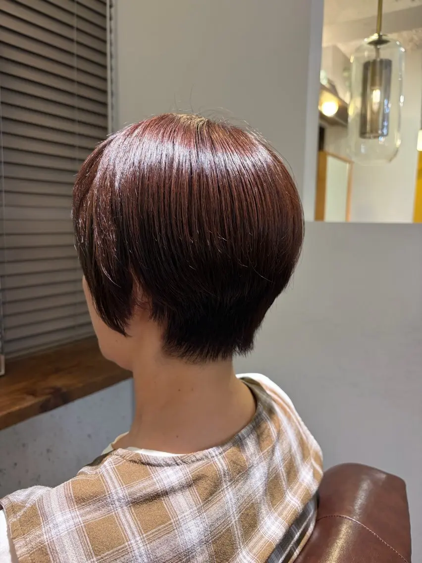 ショート カラー ヘアカラー 加部 采音のヘアスタイル