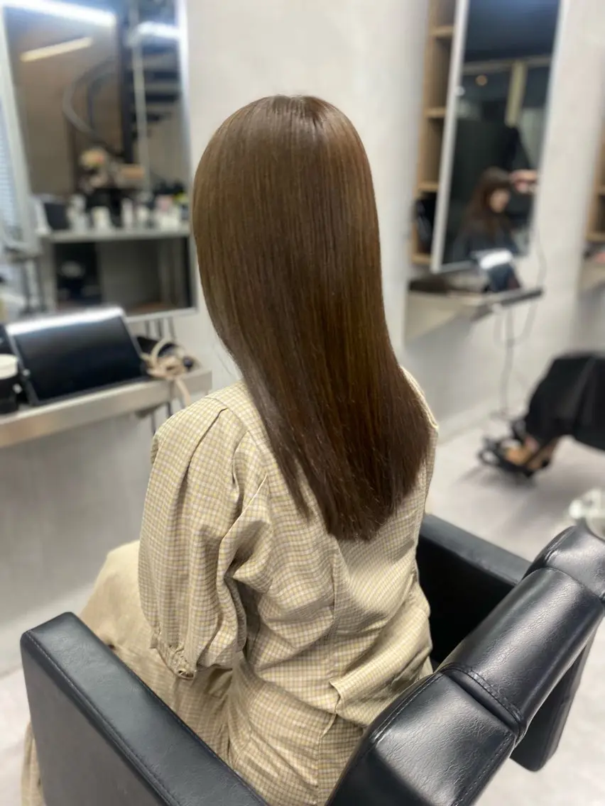 セミロング 髪質改善 カット ヘアカラー トリートメント 艶髪/縮毛矯正 🫧辻野海羽のヘアスタイル