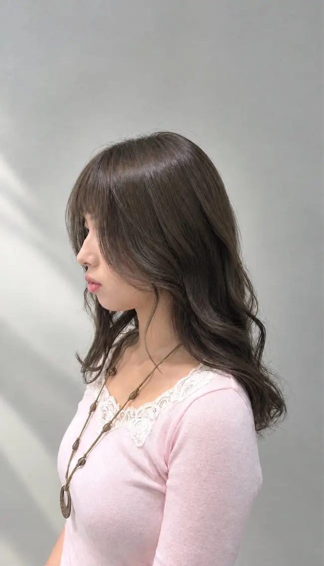 ロング カラー オリーブカラー カット ヘアカラー ハイトーン/韓国ヘア senaのヘアスタイル