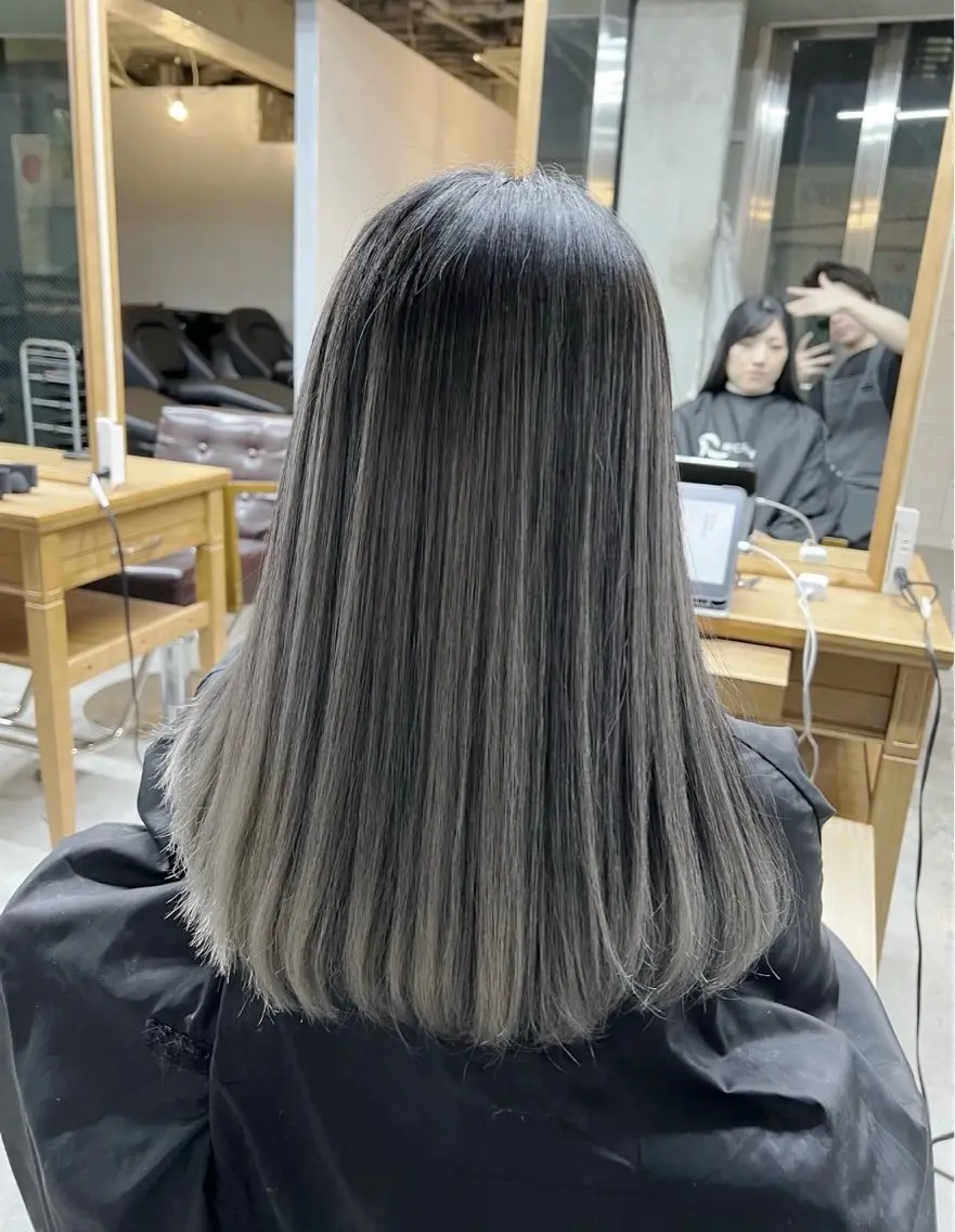 セミロング カラー バレイヤージュ レイヤーカット ヘアカラー トリートメント 指名数No.1 /NAOYAのヘアスタイル