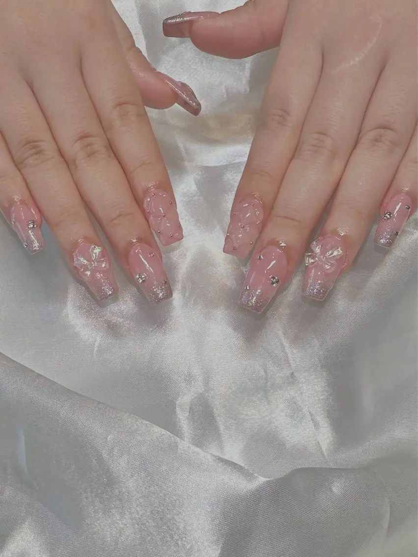 ネイル フラッシュネイル マグネットネイル ニュアンスネイル シンプルネイル ワンホンネイル ハンドネイル at Nailのネイルデザイン