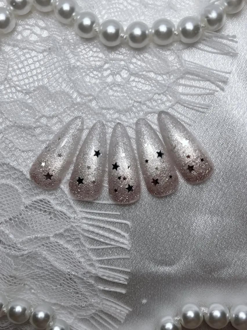 ネイル ガーリー ワンホンネイル ハンドネイル Swan Nailのネイルデザイン