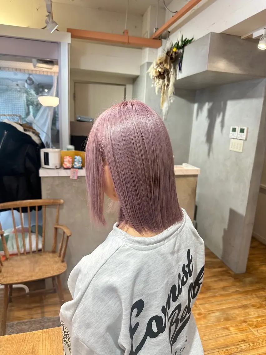 ミディアム カラー ヘアカラー akane .のヘアスタイル