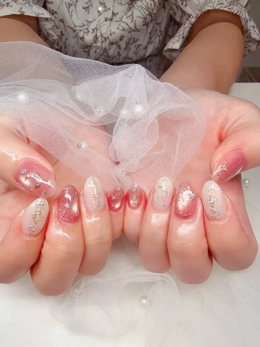ネイル オーロラネイル チークネイル 成人式 長さ出し ジェルネイル ハンドネイル YUYI.nail salonのネイルデザイン