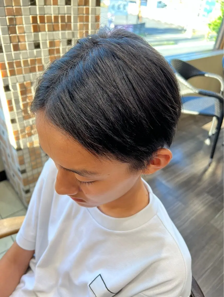 ショート 縮毛矯正 吉田 健吏のヘアスタイル